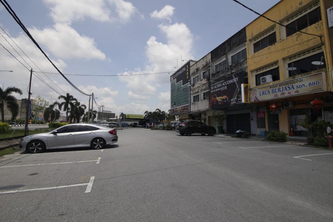 G City Hotel Teluk Intan Exteriér fotografie